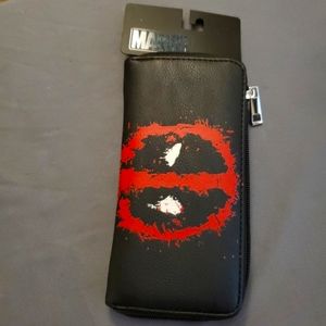 Bioworld Deadpool ZipAround Wallet